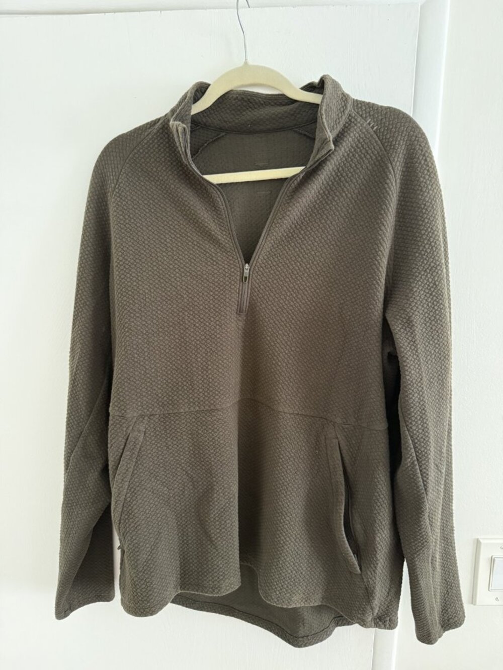 Lululemon Men's Quarter Zip Pullover Olive XL